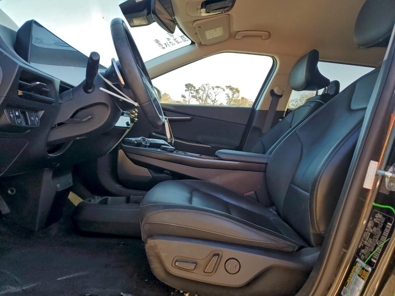 2022 KIA EV6 LIGHT photo 7