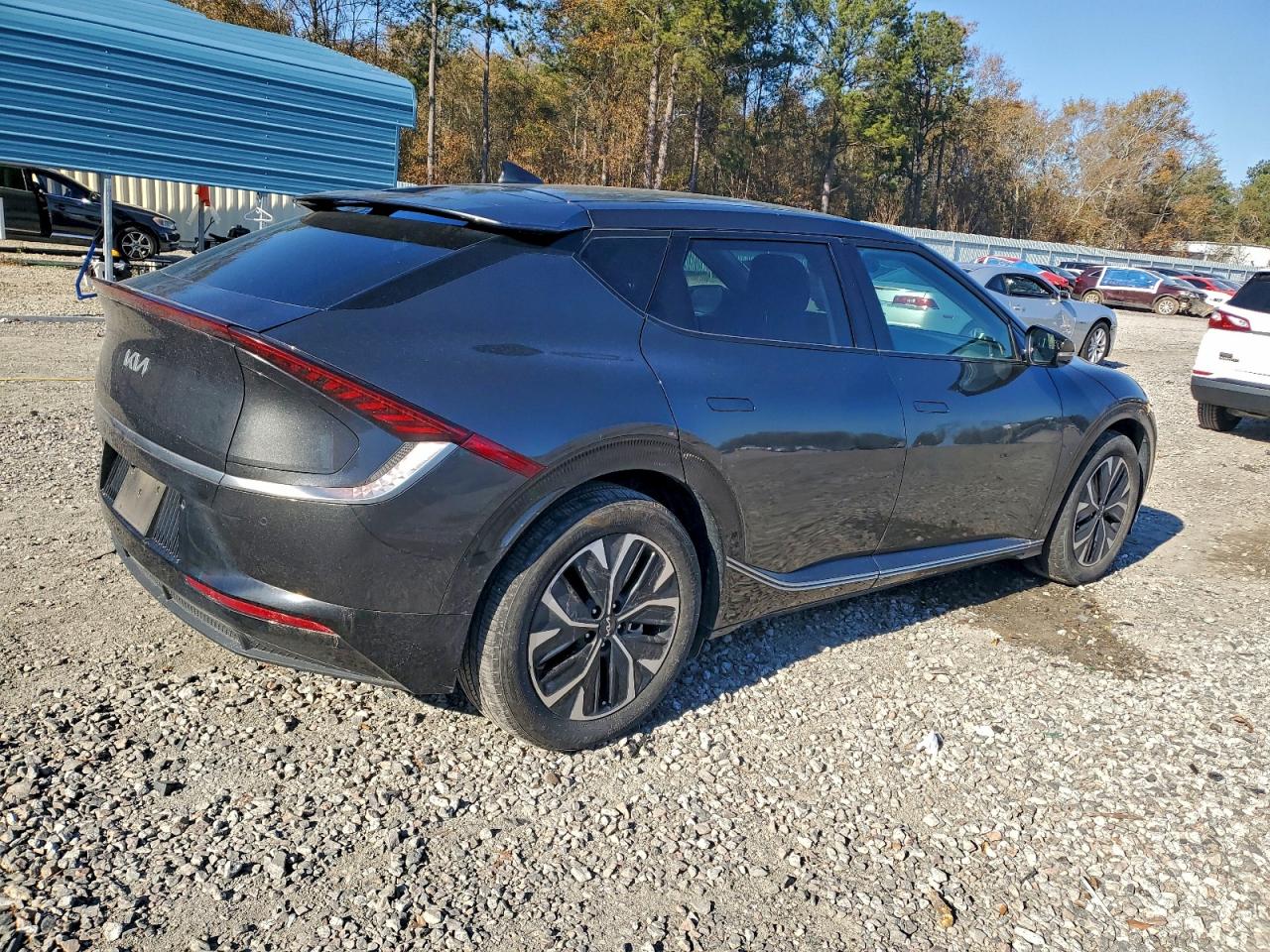 2022 KIA EV6 LIGHT photo 3