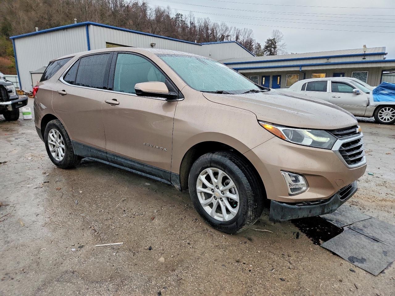 2018 CHEVROLET EQUINOX LT photo 4