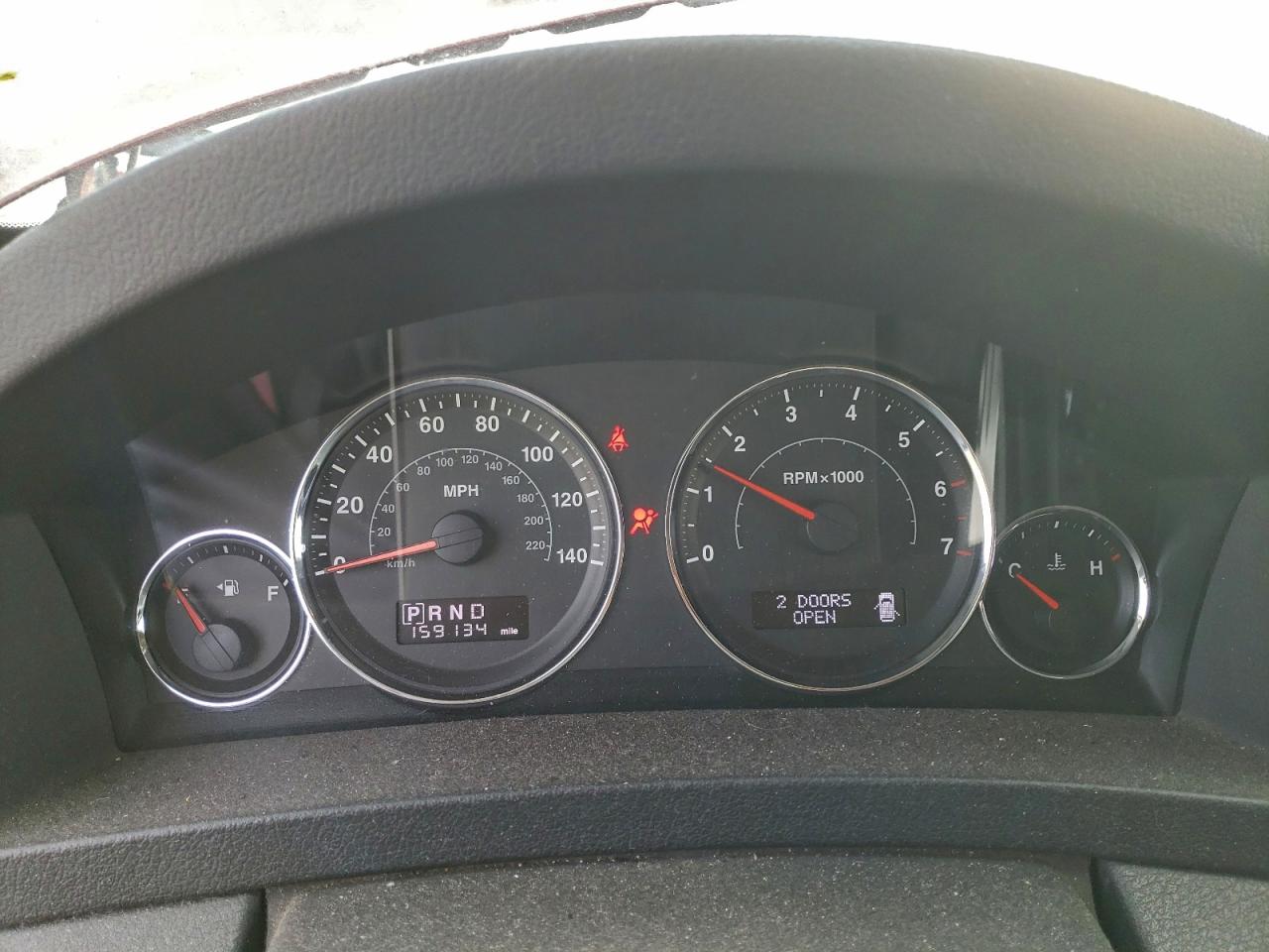 2010 JEEP GRAND CHEROKEE LAREDO photo 9