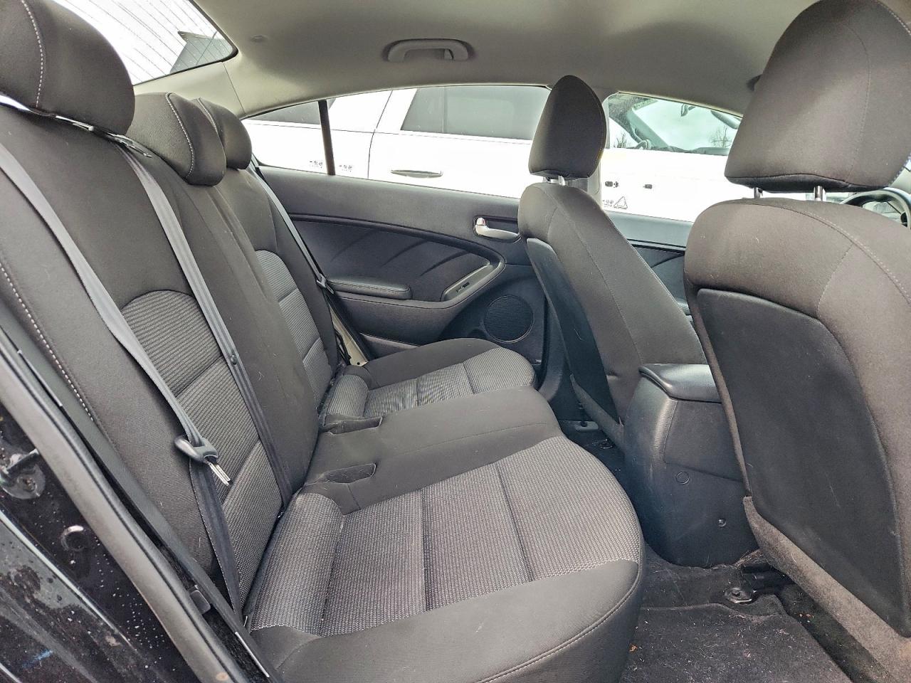 2017 KIA FORTE LX photo 10