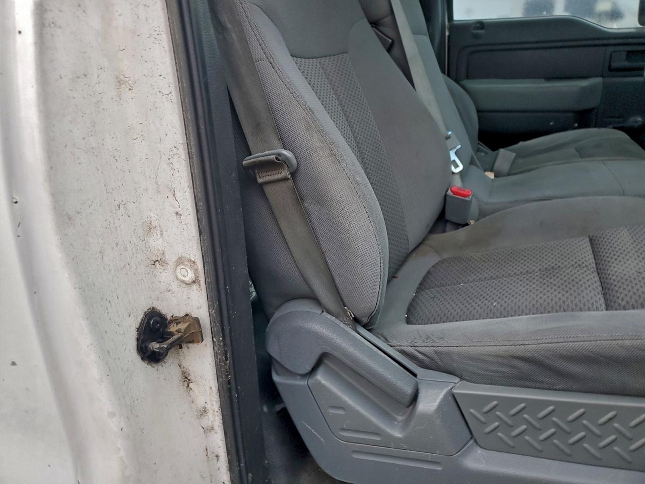 2011 FORD F150 photo 10