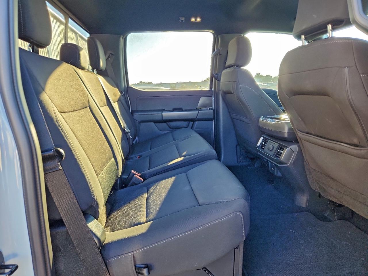 2024 FORD F150 XLT photo 19