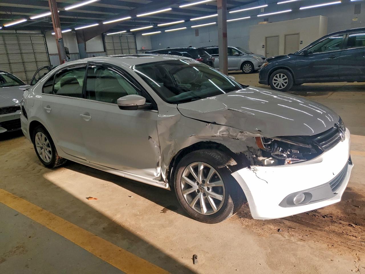 2014 VOLKSWAGEN JETTA SE photo 4