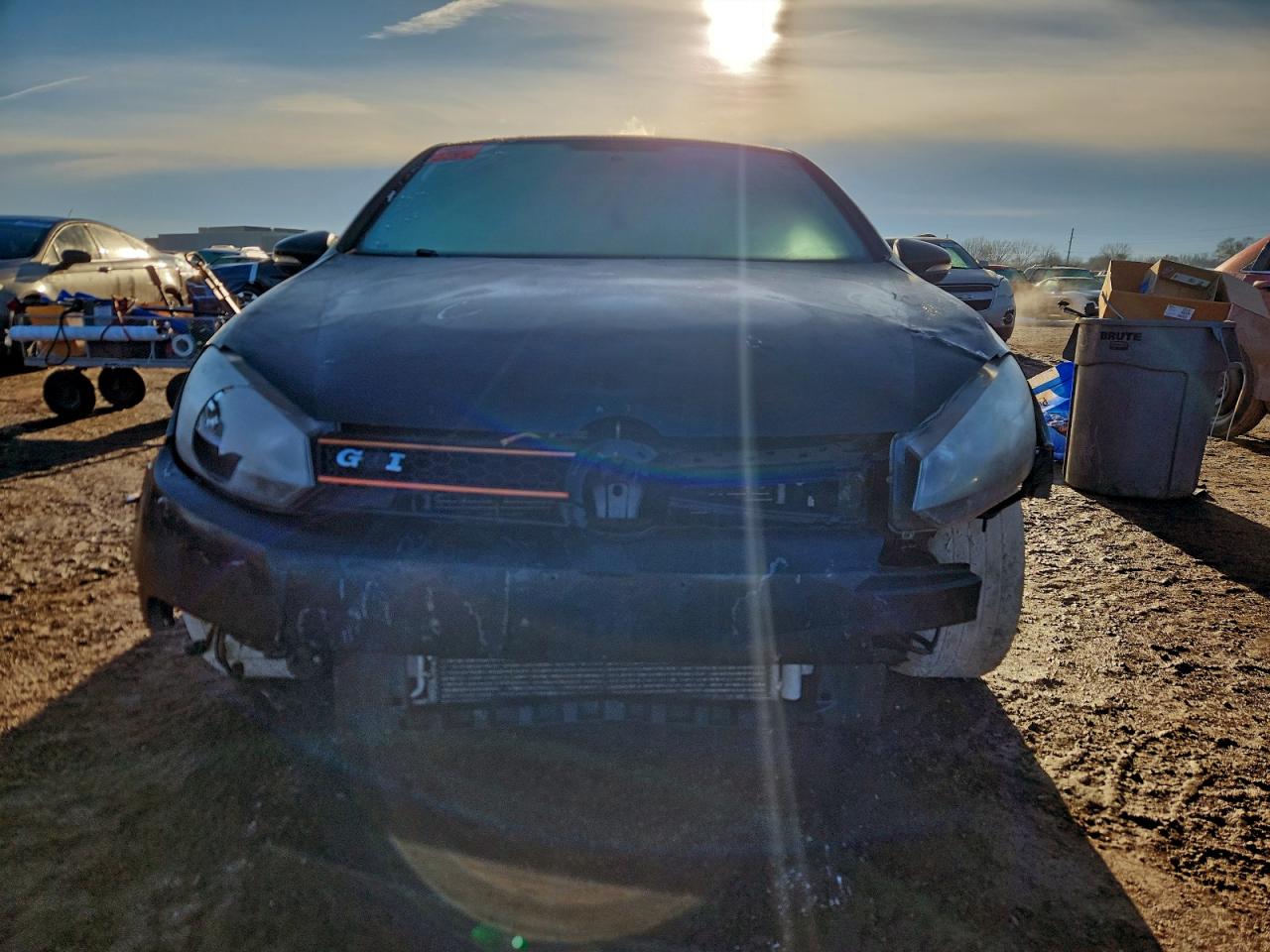2012 VOLKSWAGEN GOLF photo 5