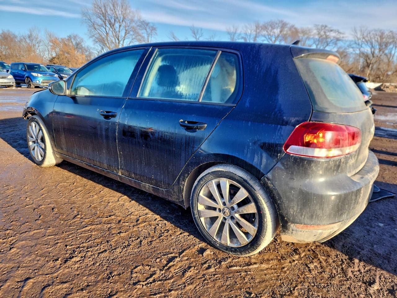 2012 VOLKSWAGEN GOLF photo 2