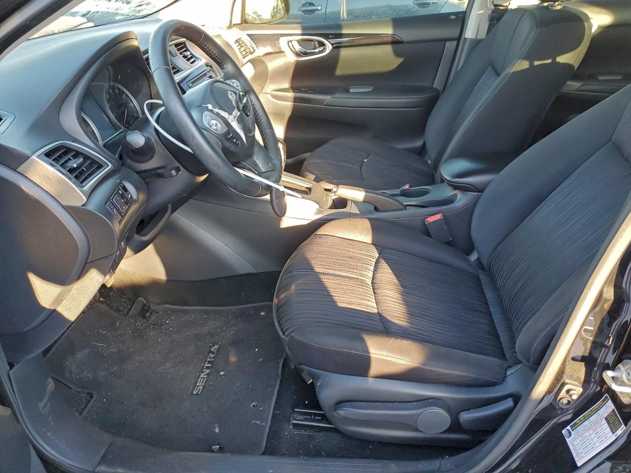 2018 NISSAN SENTRA S photo 7