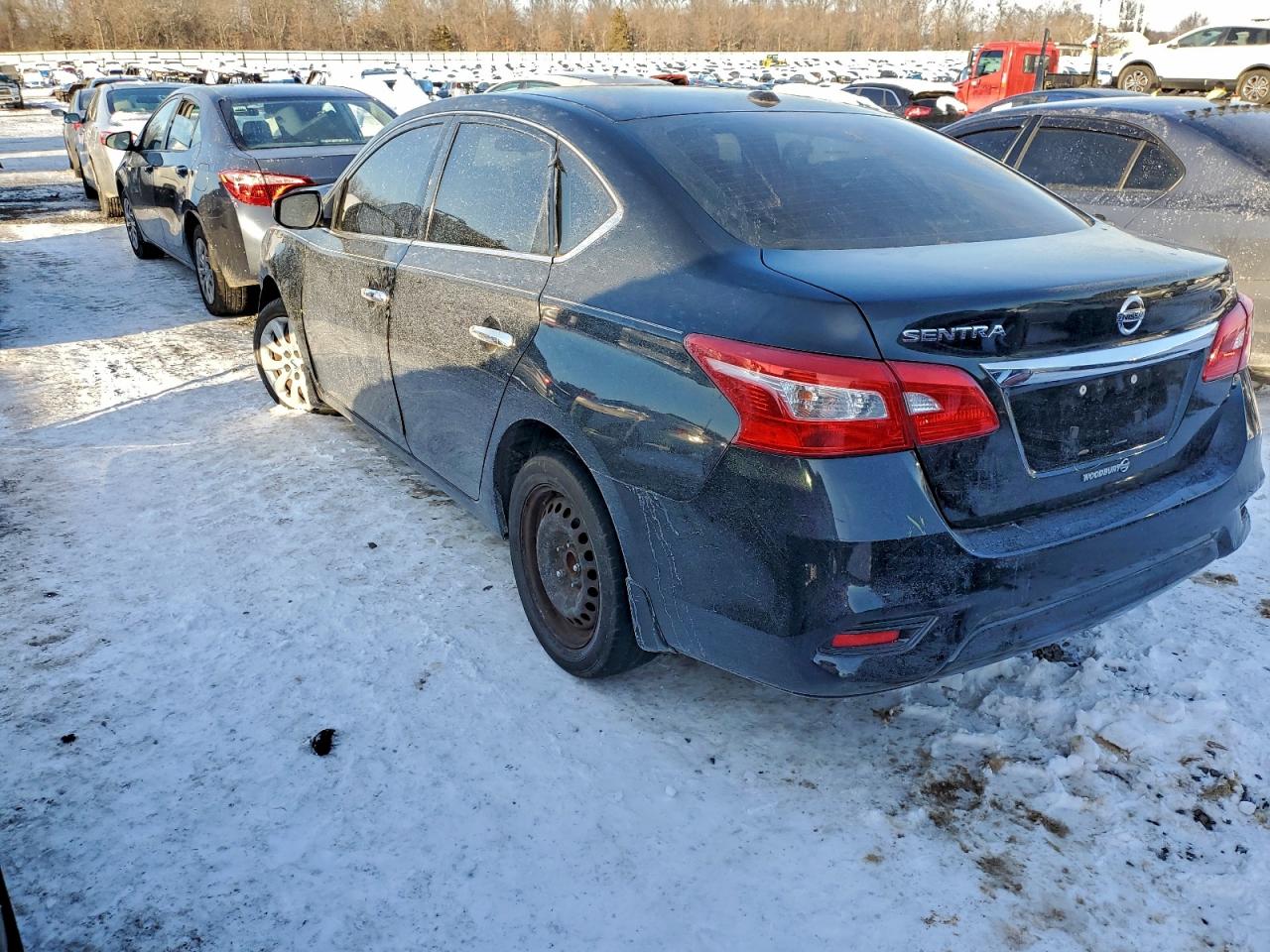 2018 NISSAN SENTRA S photo 2