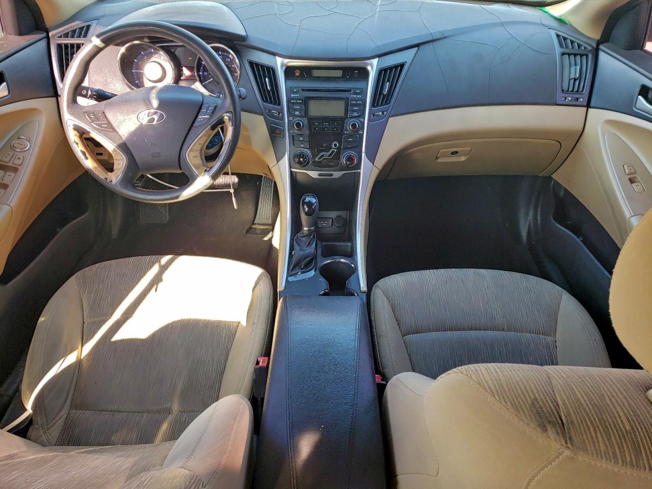 2012 HYUNDAI SONATA GLS photo 8