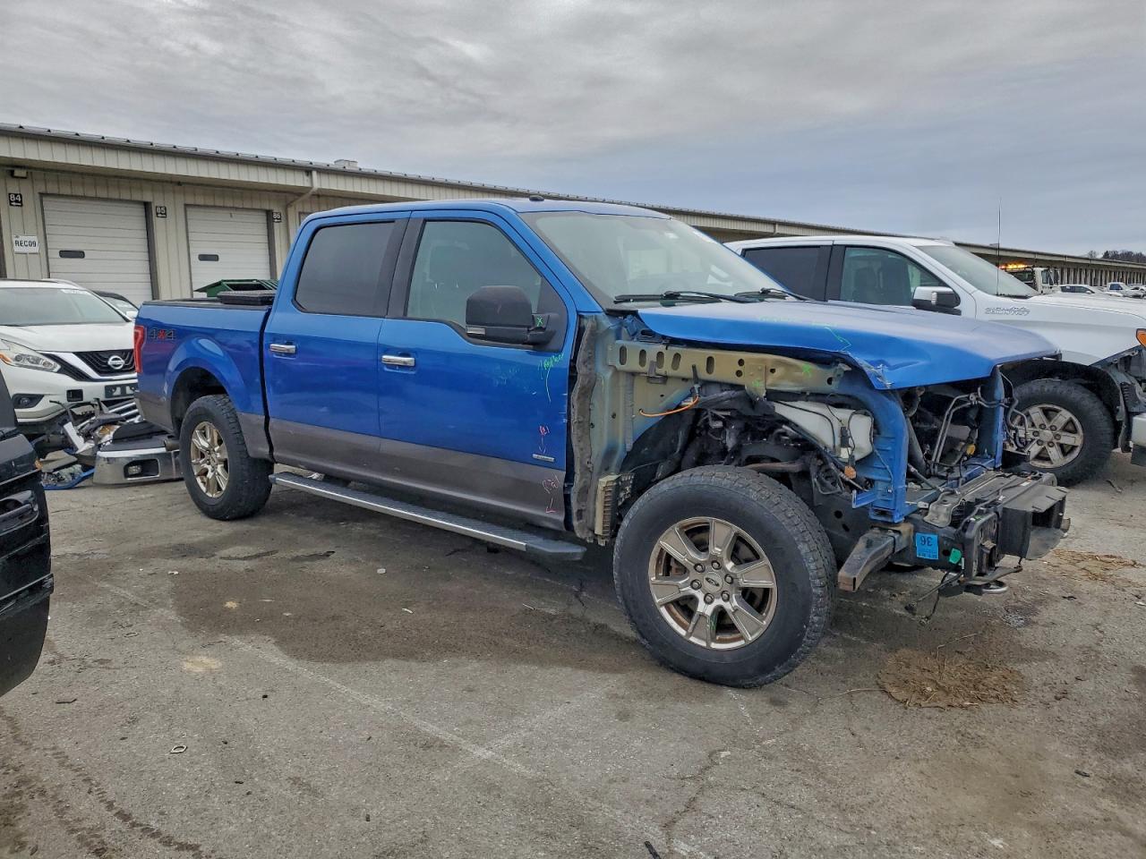 2016 FORD F150 SUPERCREW photo 4