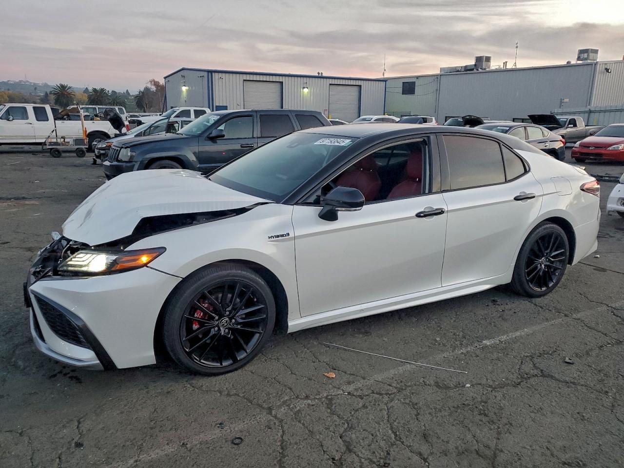 2021 TOYOTA CAMRY
