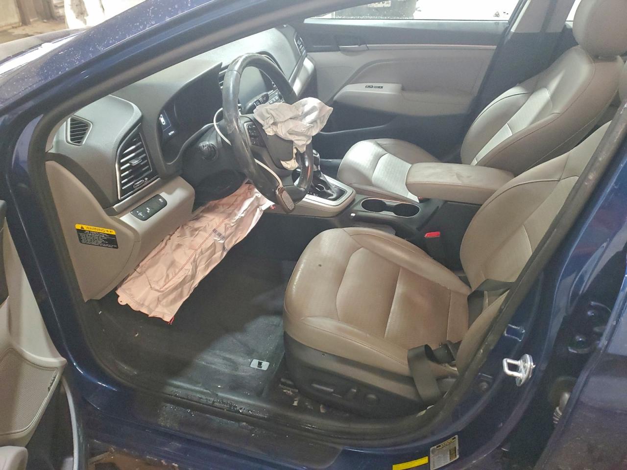 2017 HYUNDAI ELANTRA SE photo 7
