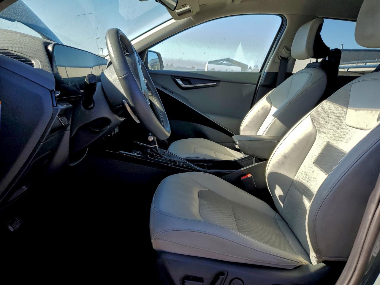 2023 KIA NIRO EX photo 7