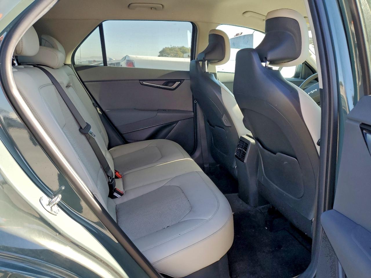 2023 KIA NIRO EX photo 11