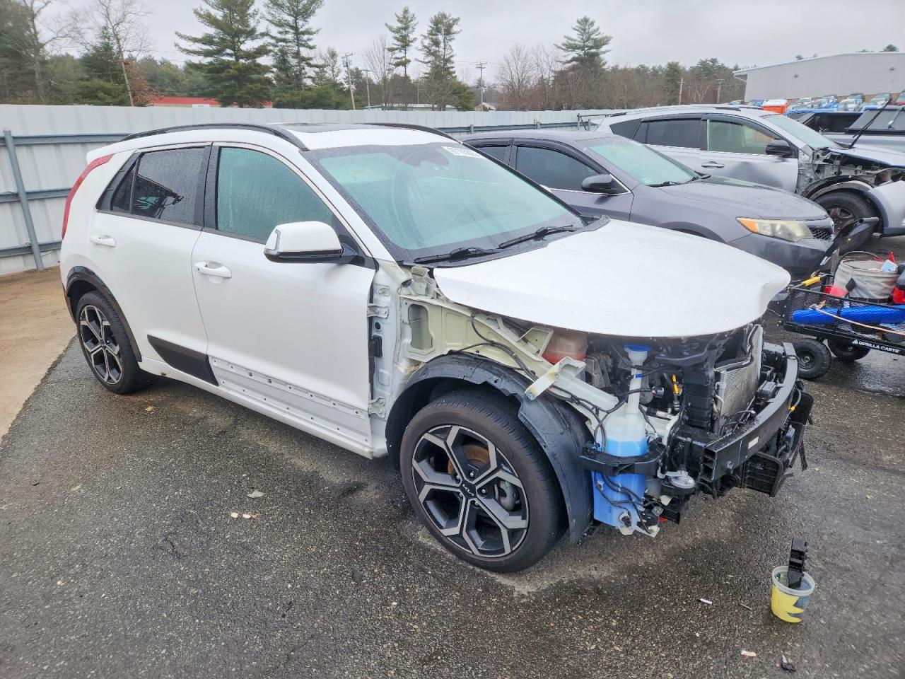 2023 KIA NIRO EX TOURING photo 4