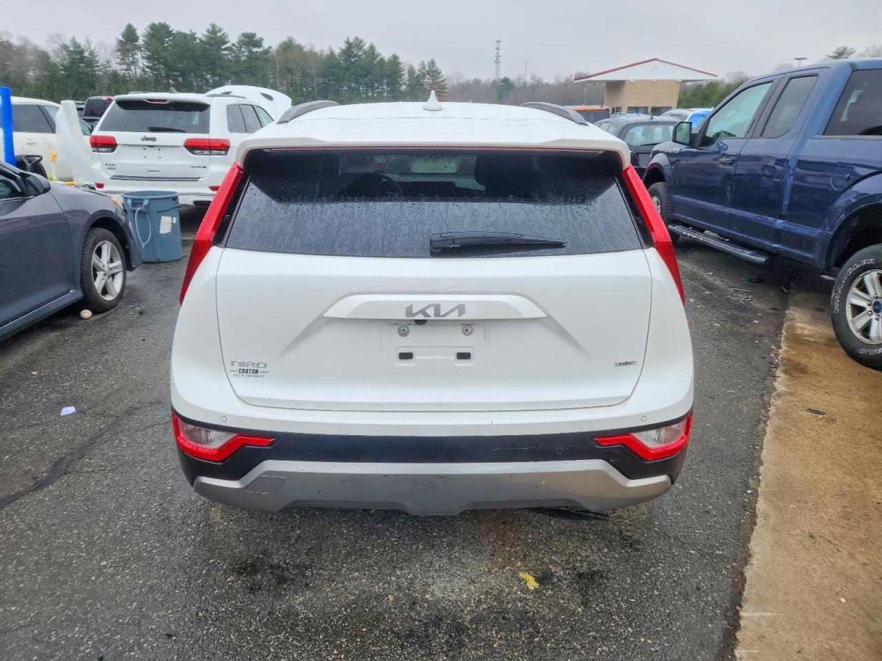 2023 KIA NIRO EX TOURING photo 6