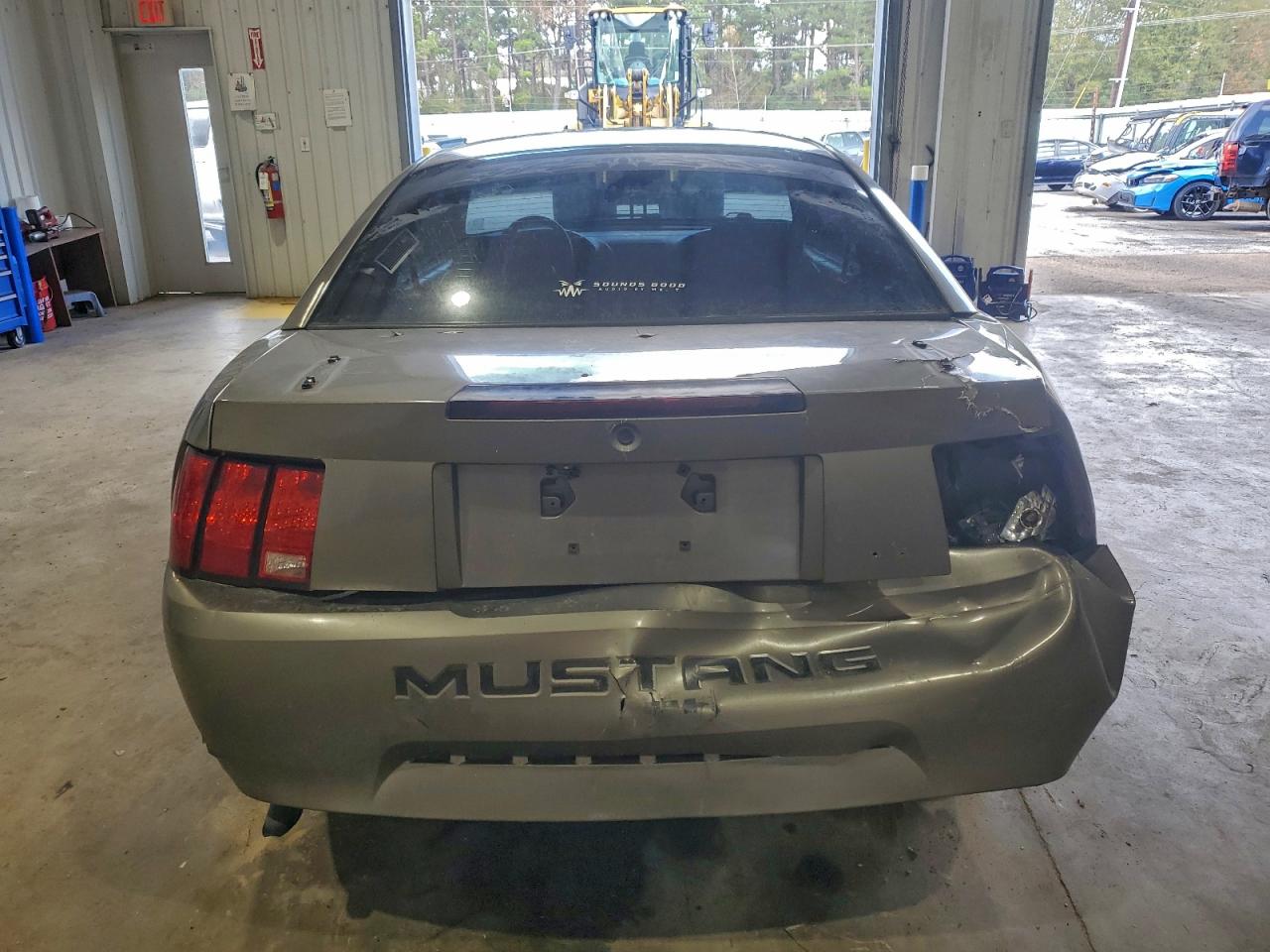 2001 FORD MUSTANG photo 6