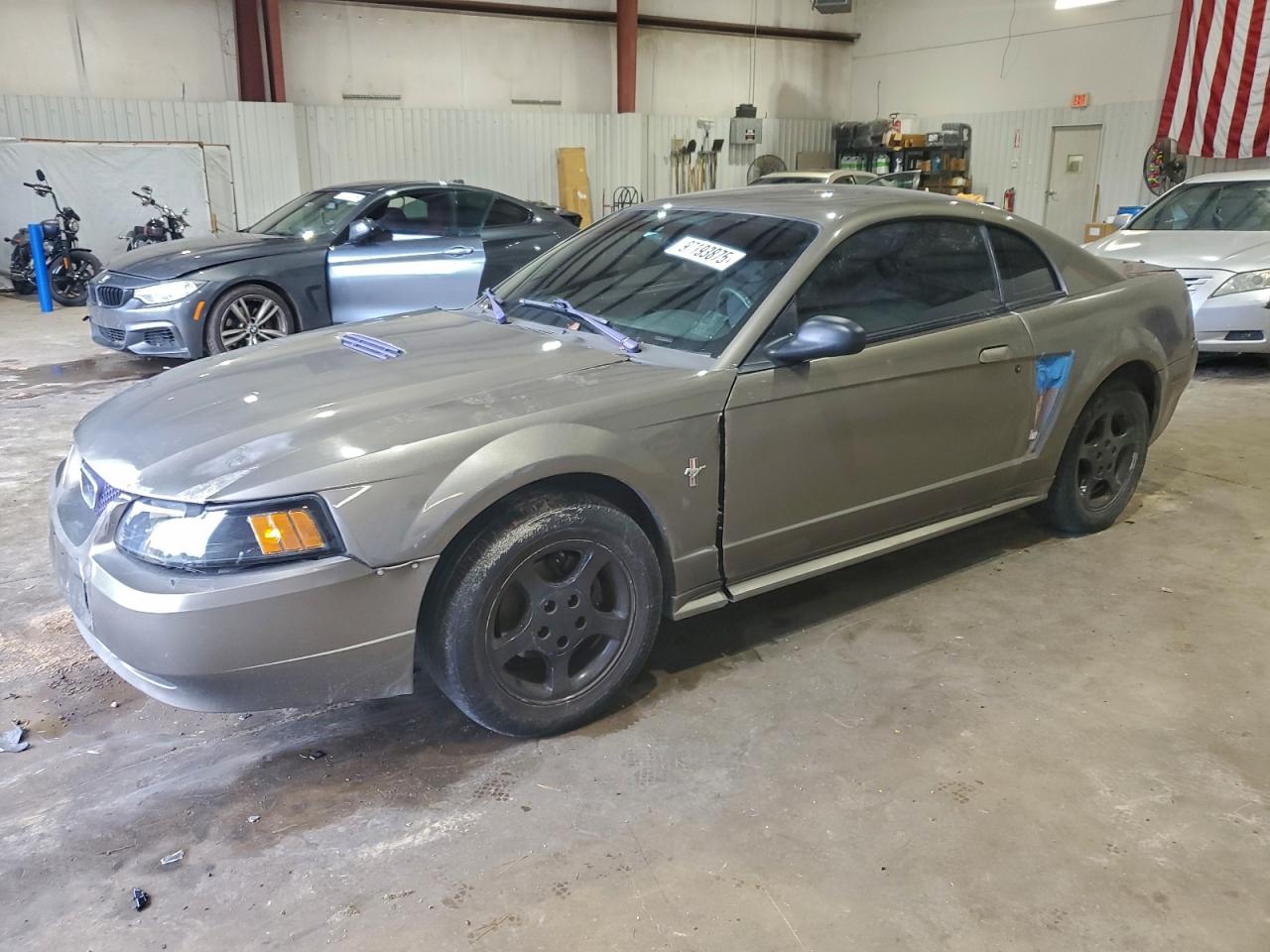 2001 FORD MUSTANG