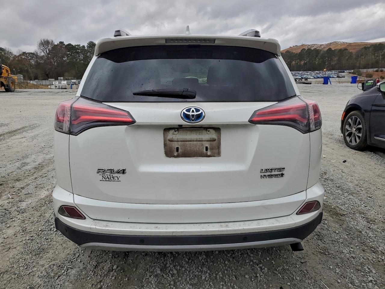 2016 TOYOTA RAV4 HV LIMITED photo 6