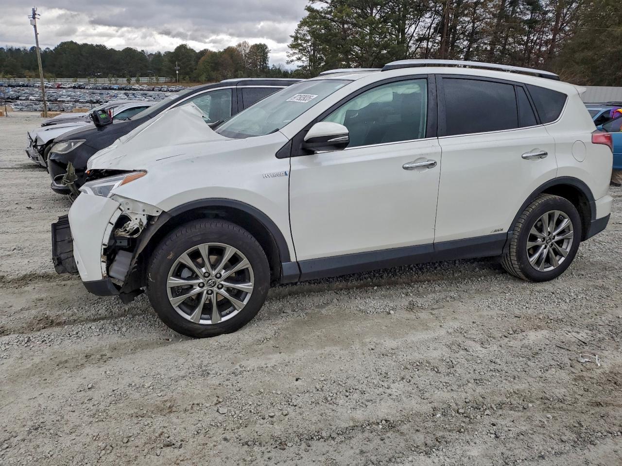 2016 TOYOTA RAV4 HV