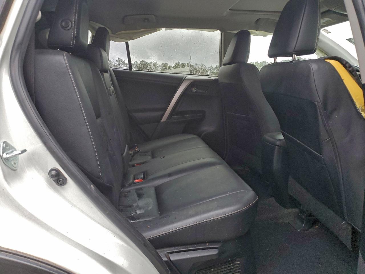 2016 TOYOTA RAV4 HV LIMITED photo 11