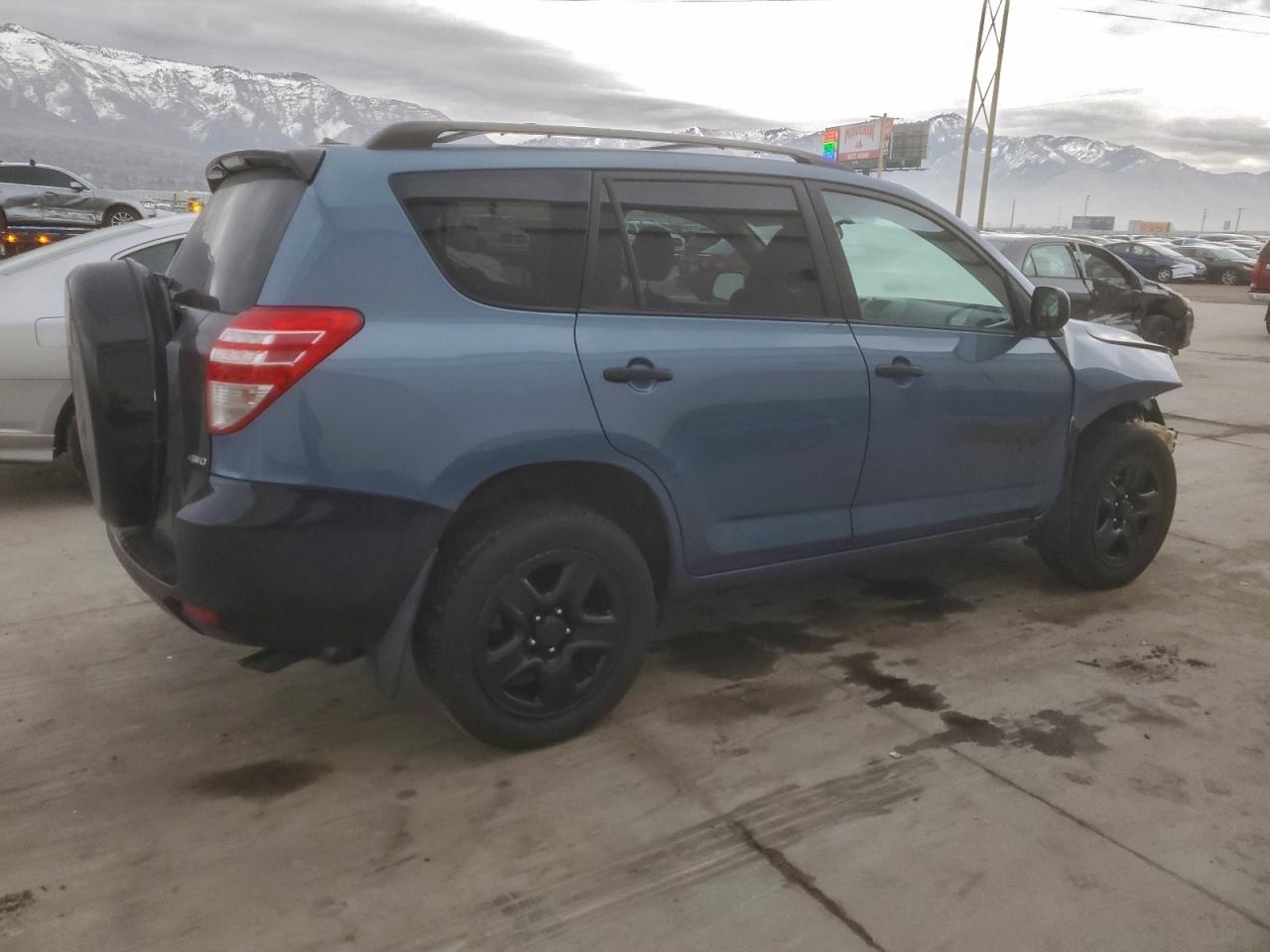 2010 TOYOTA RAV4 photo 3