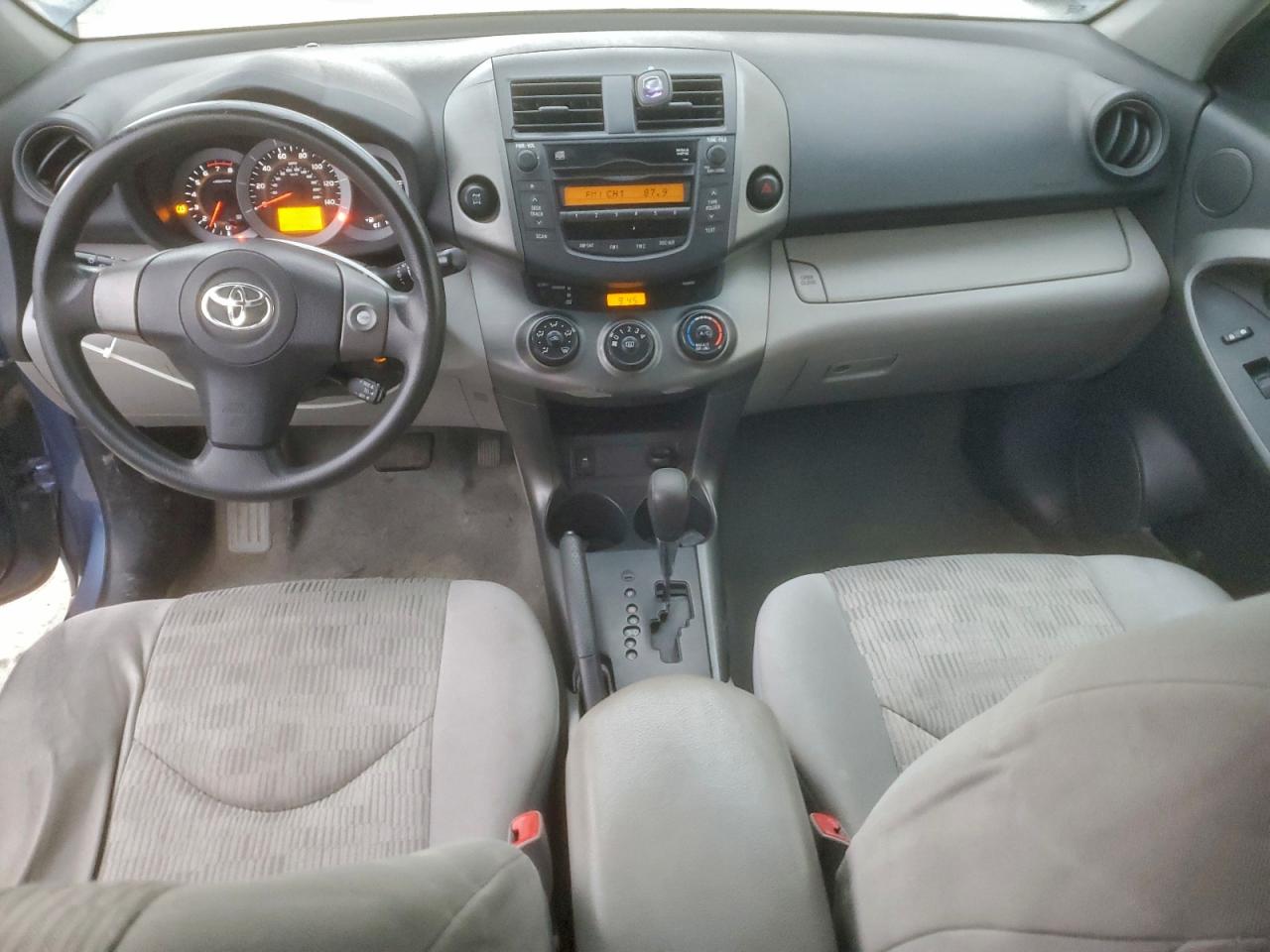 2010 TOYOTA RAV4 photo 8