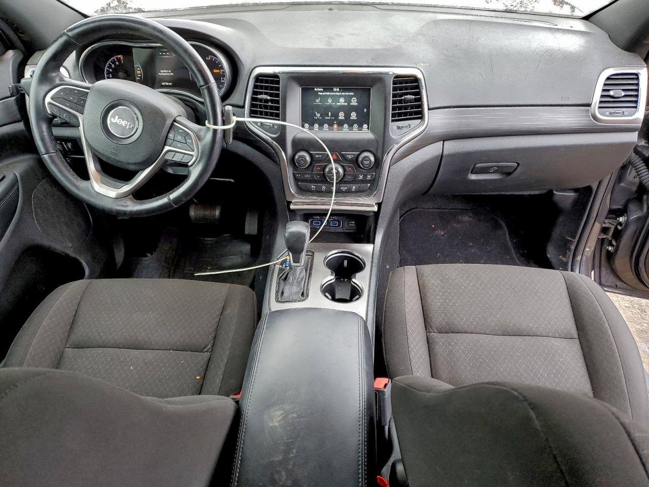 2020 JEEP GRAND CHEROKEE LAREDO photo 8