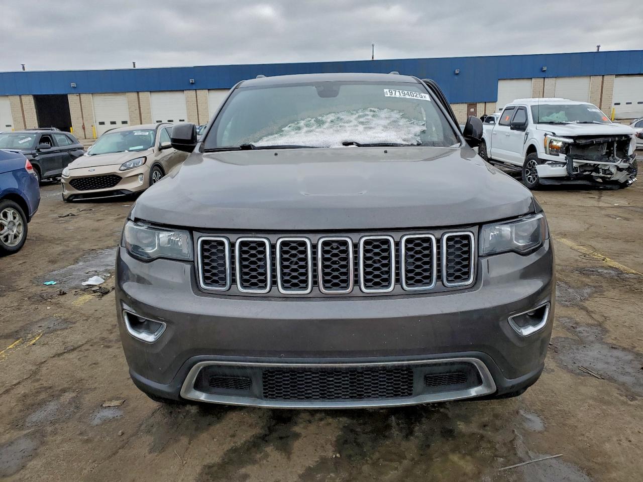 2020 JEEP GRAND CHEROKEE LAREDO photo 5