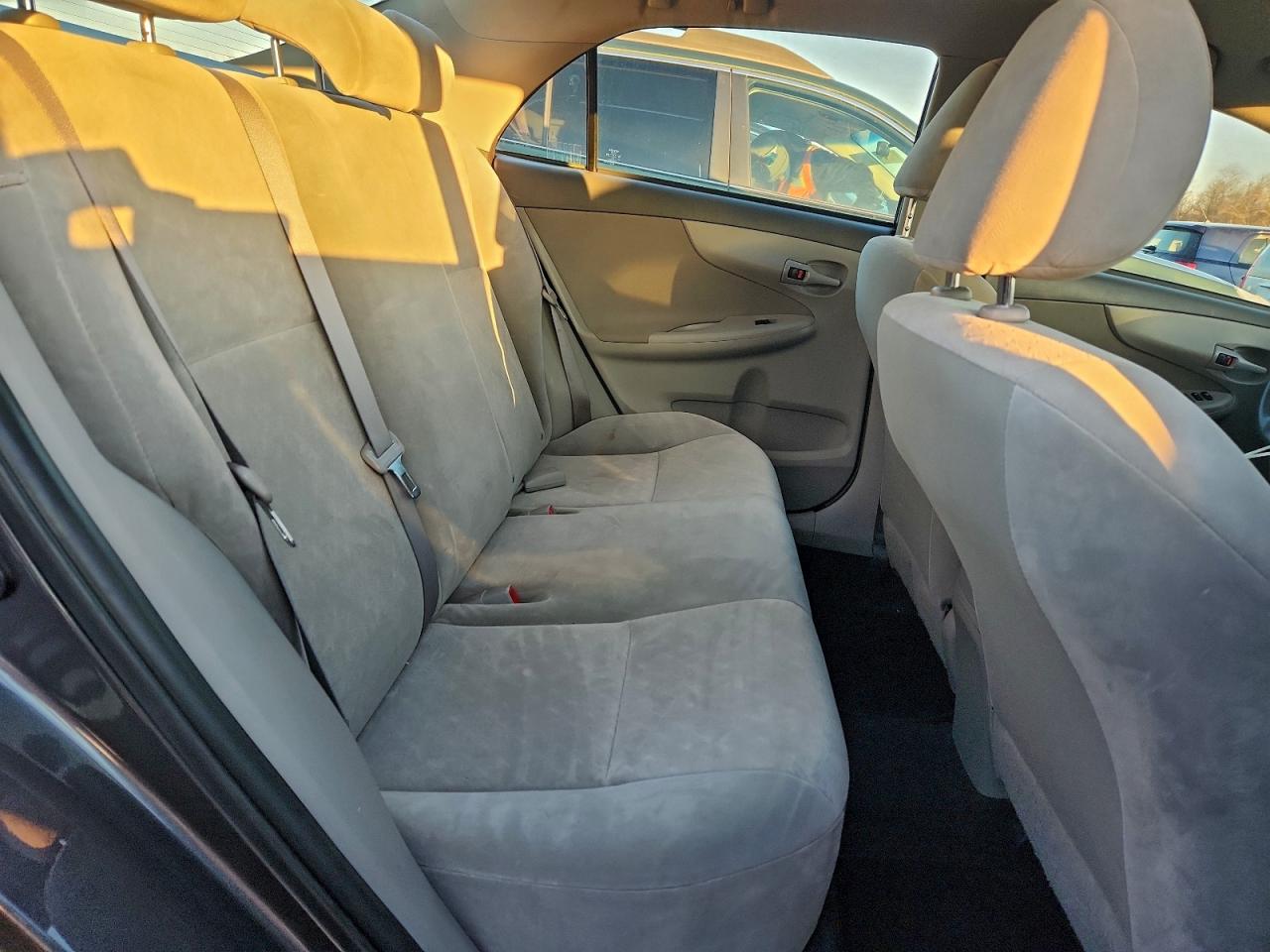 2009 TOYOTA COROLLA BASE photo 10