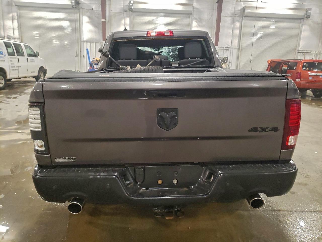 2021 RAM 1500 CLASSIC SLT photo 6