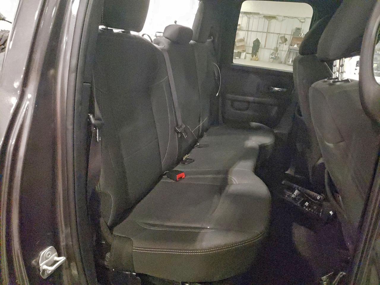2021 RAM 1500 CLASSIC SLT photo 10