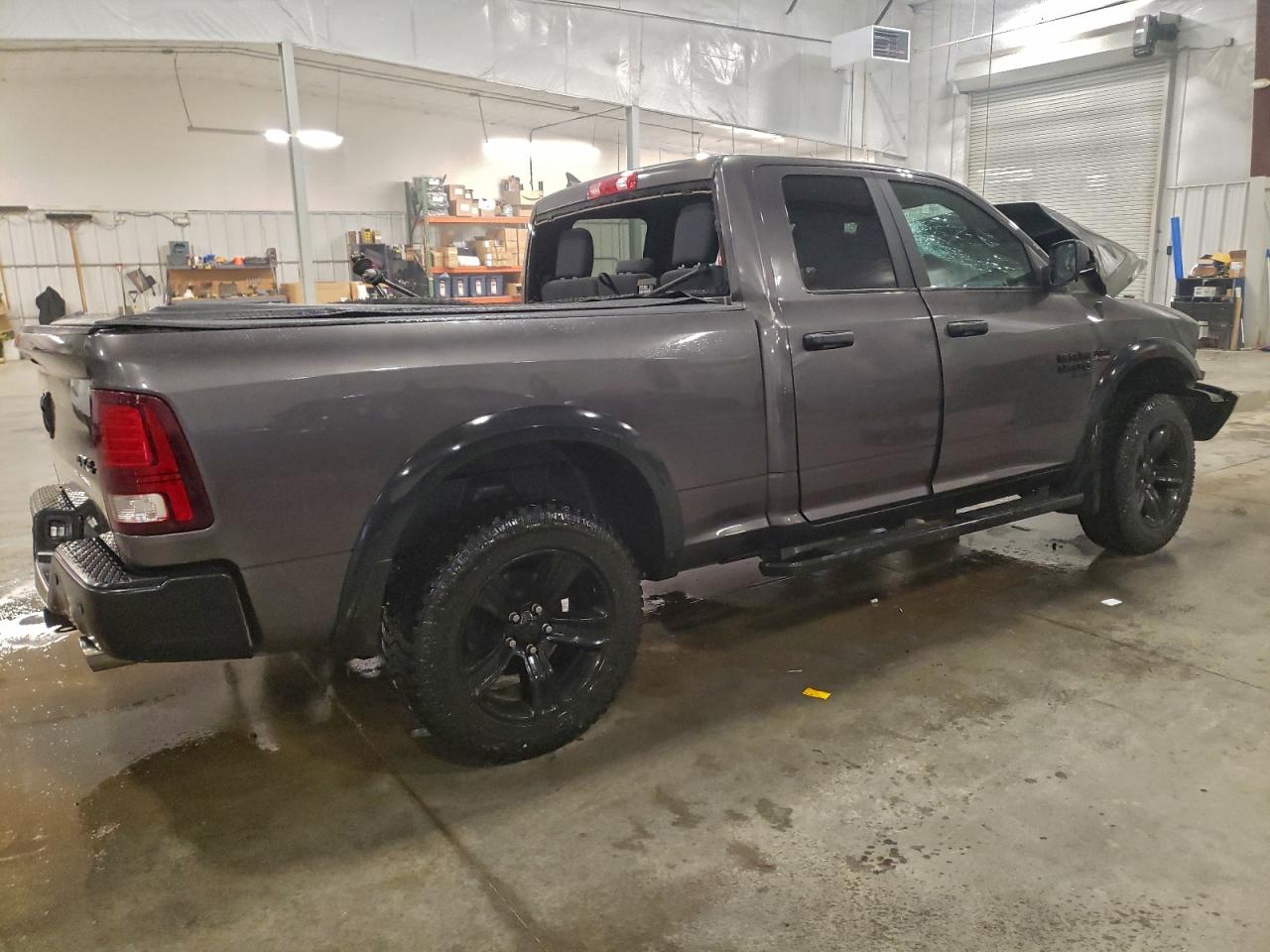 2021 RAM 1500 CLASSIC SLT photo 3