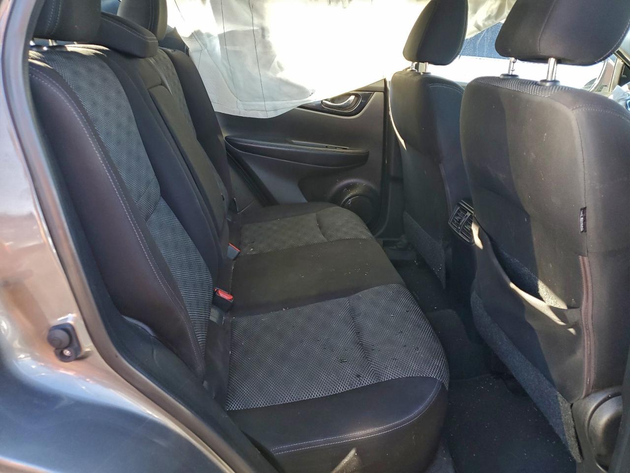 2018 NISSAN ROGUE SPORT S photo 11
