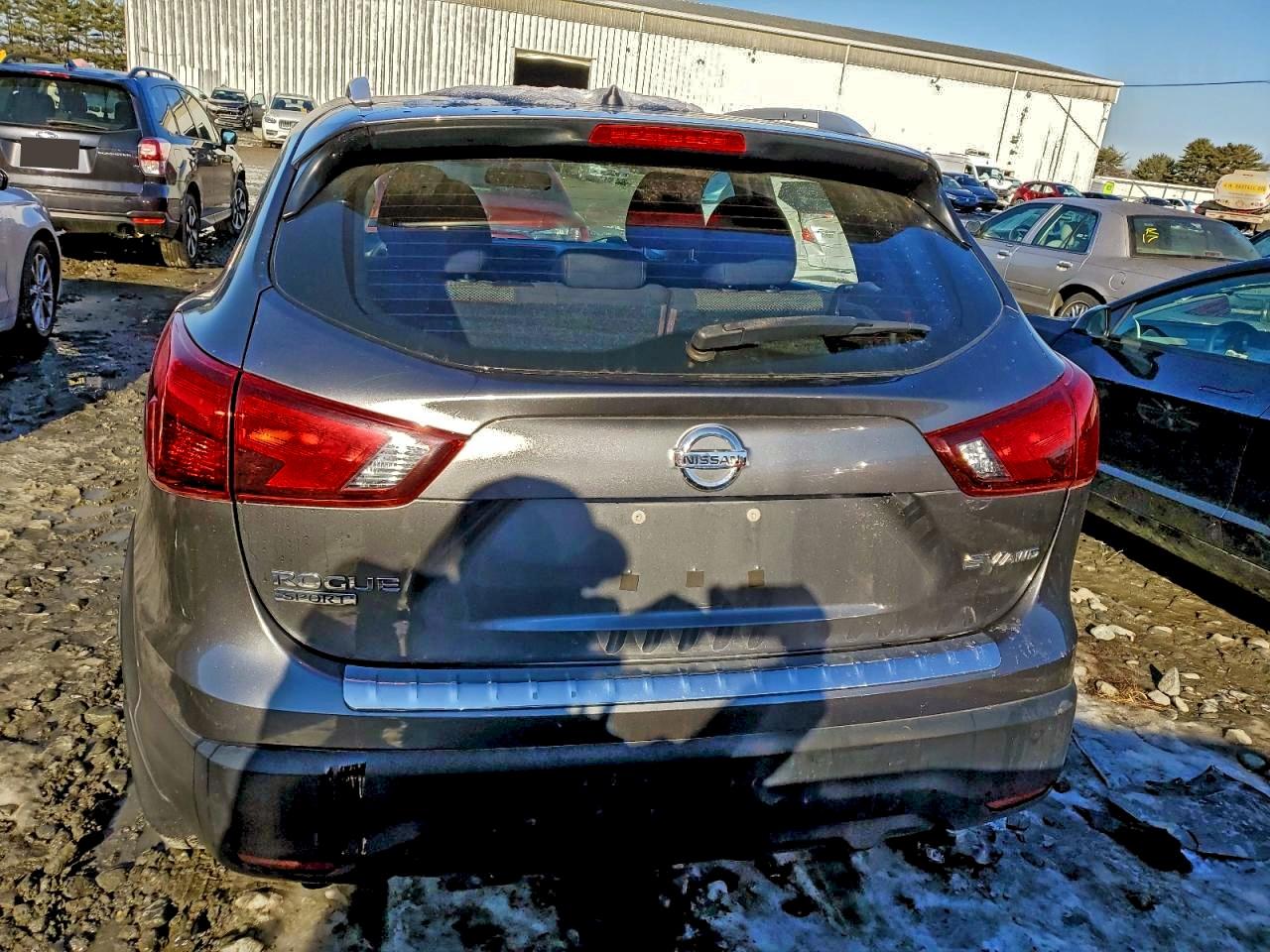 2018 NISSAN ROGUE SPORT S photo 6