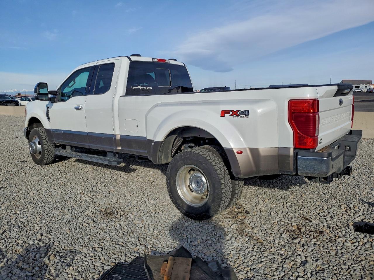 2022 FORD F350 SUPER DUTY photo 2