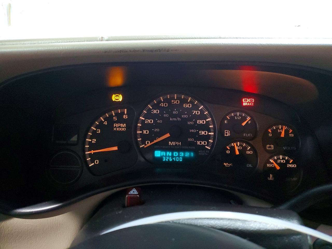 2002 GMC YUKON XL C1500 photo 9