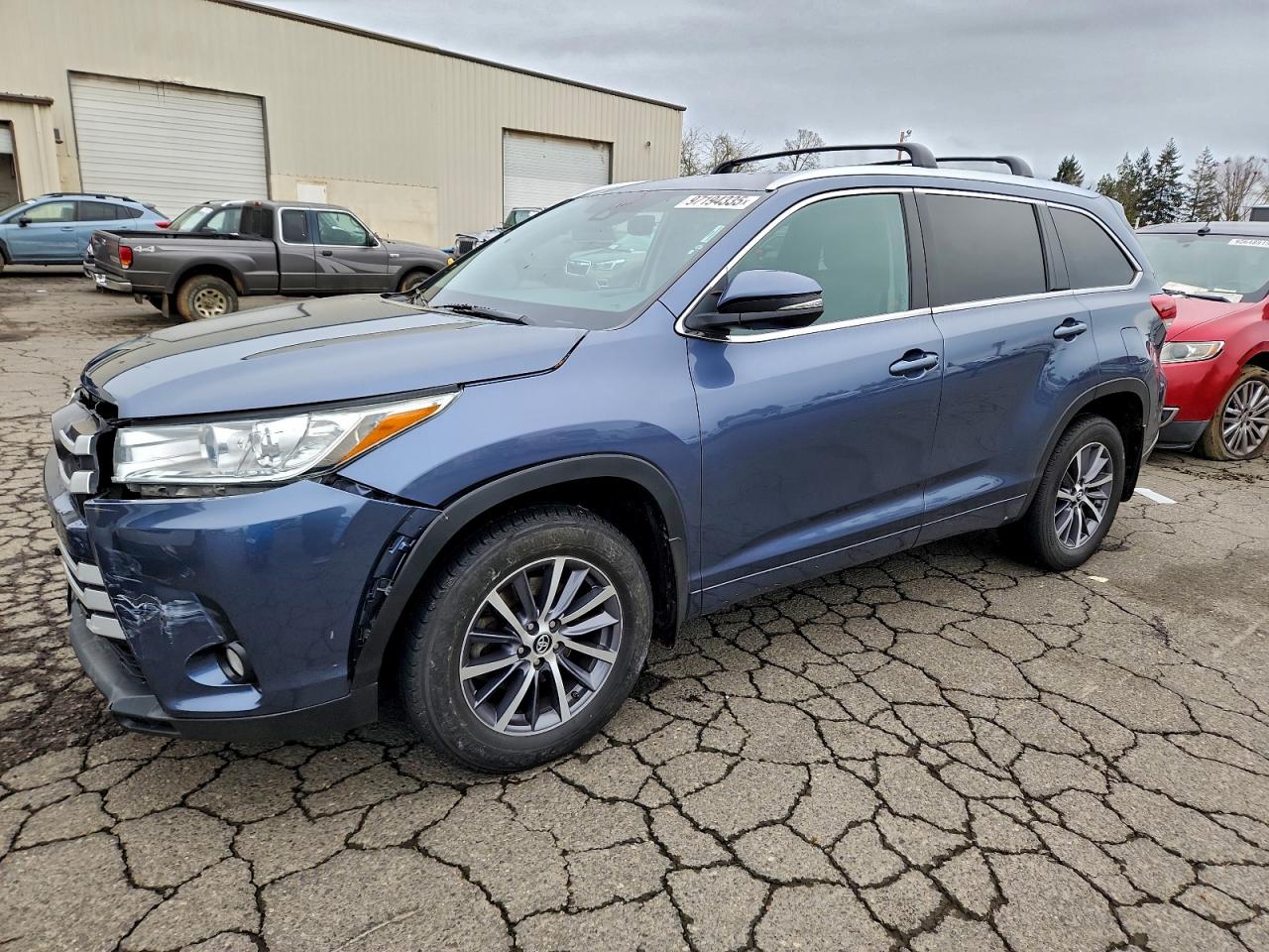 2018 TOYOTA HIGHLANDER