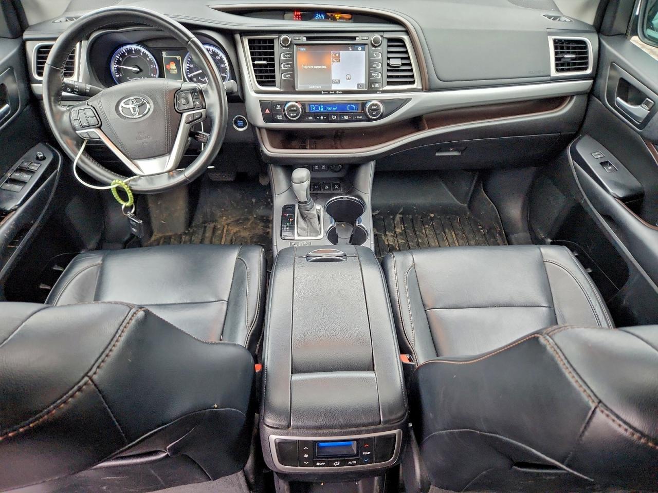2018 TOYOTA HIGHLANDER SE photo 15