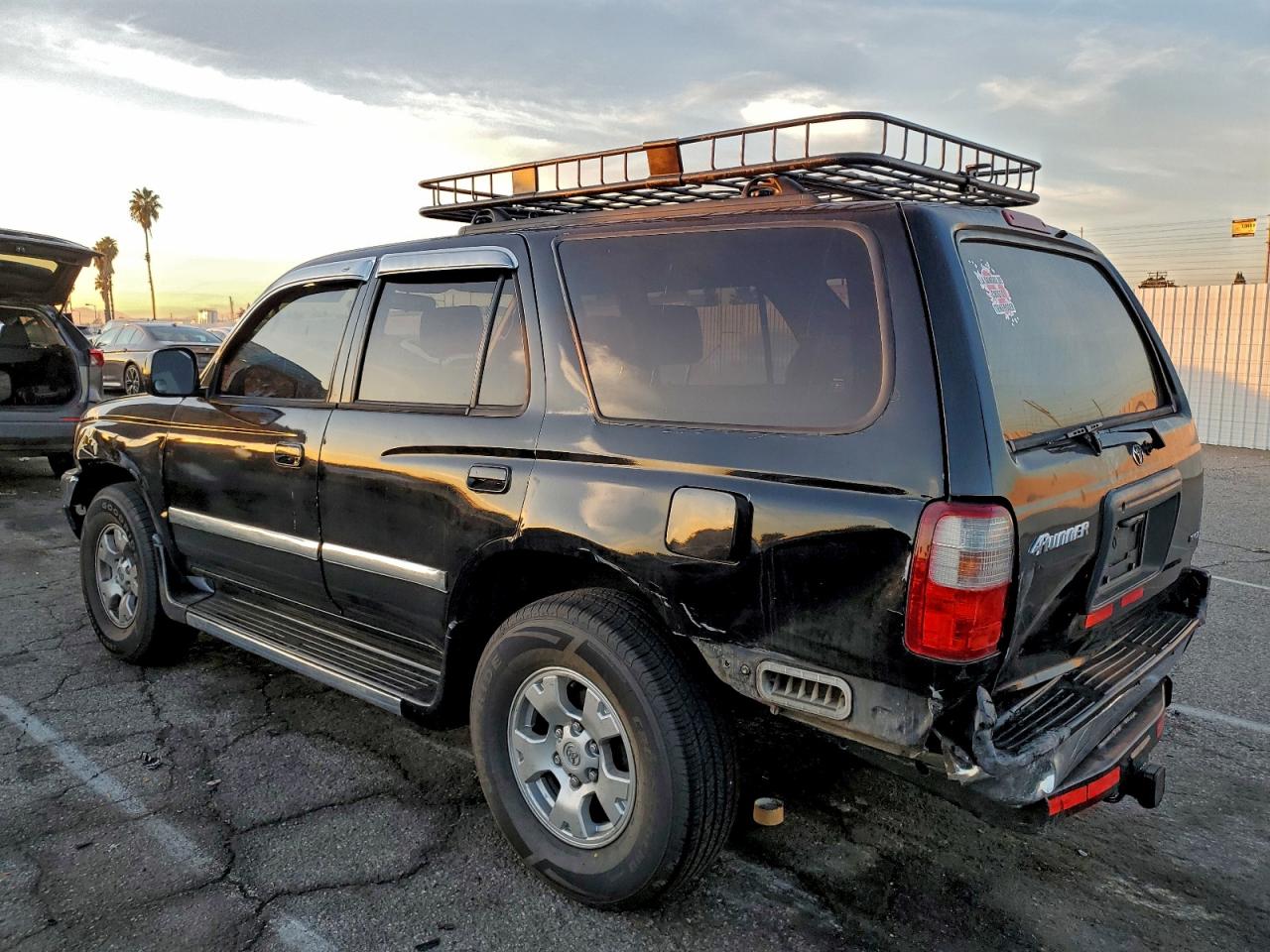2000 TOYOTA 4RUNNER photo 2