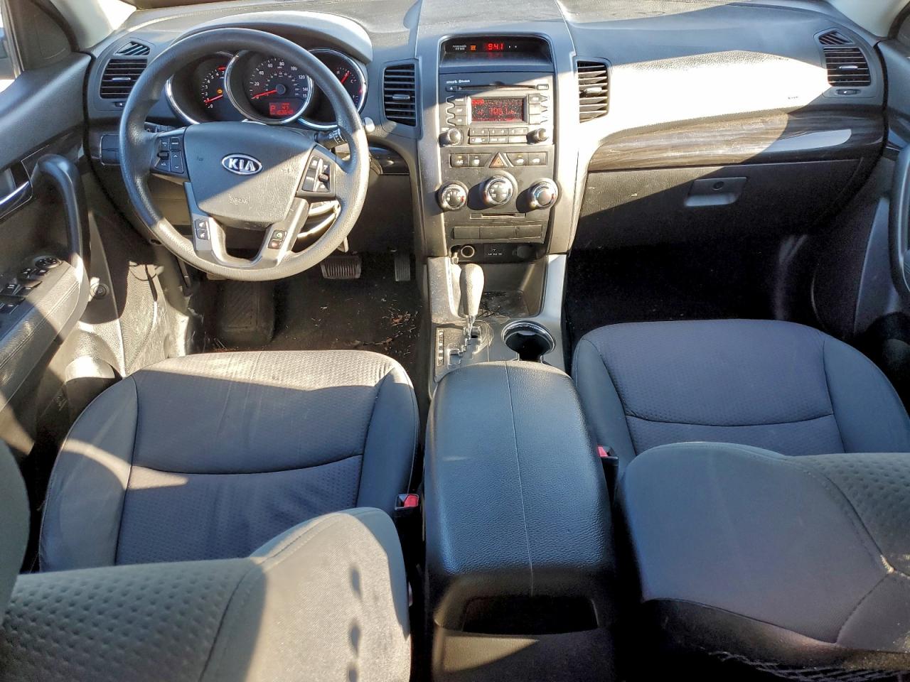 2013 KIA SORENTO LX photo 8