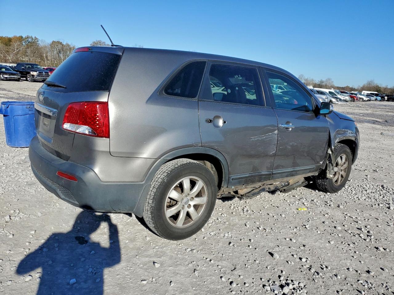 2013 KIA SORENTO LX photo 3