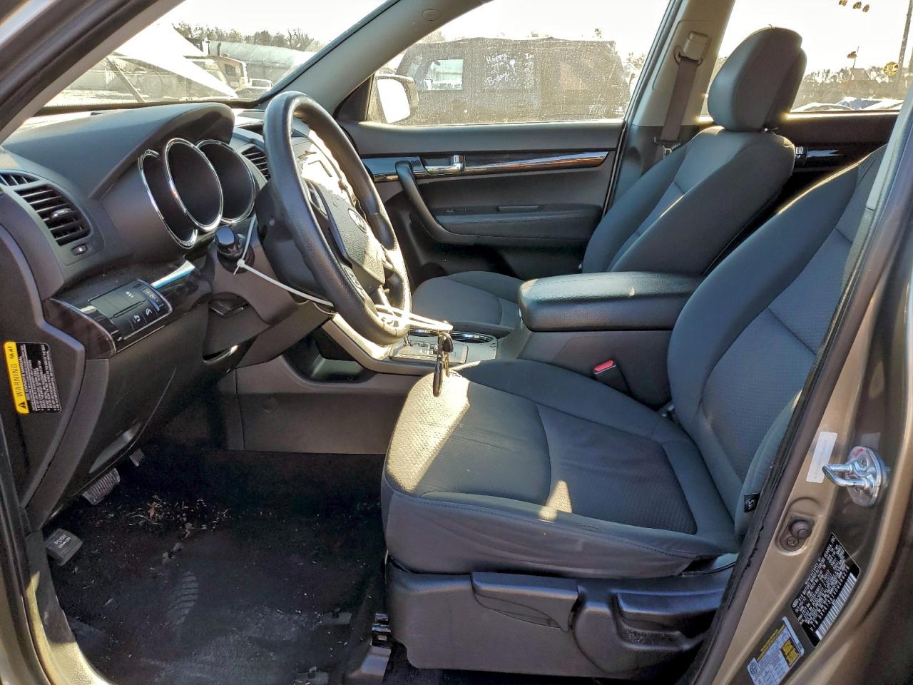 2013 KIA SORENTO LX photo 7