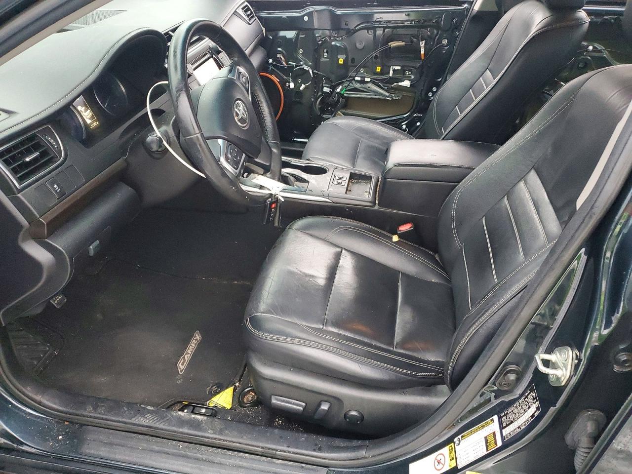 2017 TOYOTA CAMRY LE photo 7