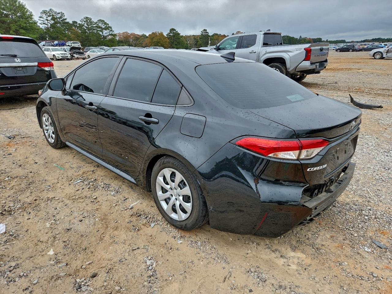 2020 TOYOTA COROLLA LE photo 2