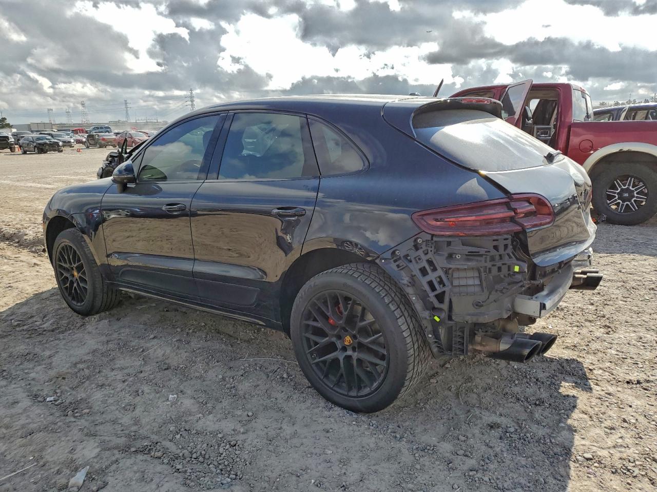 2018 PORSCHE MACAN GTS photo 2