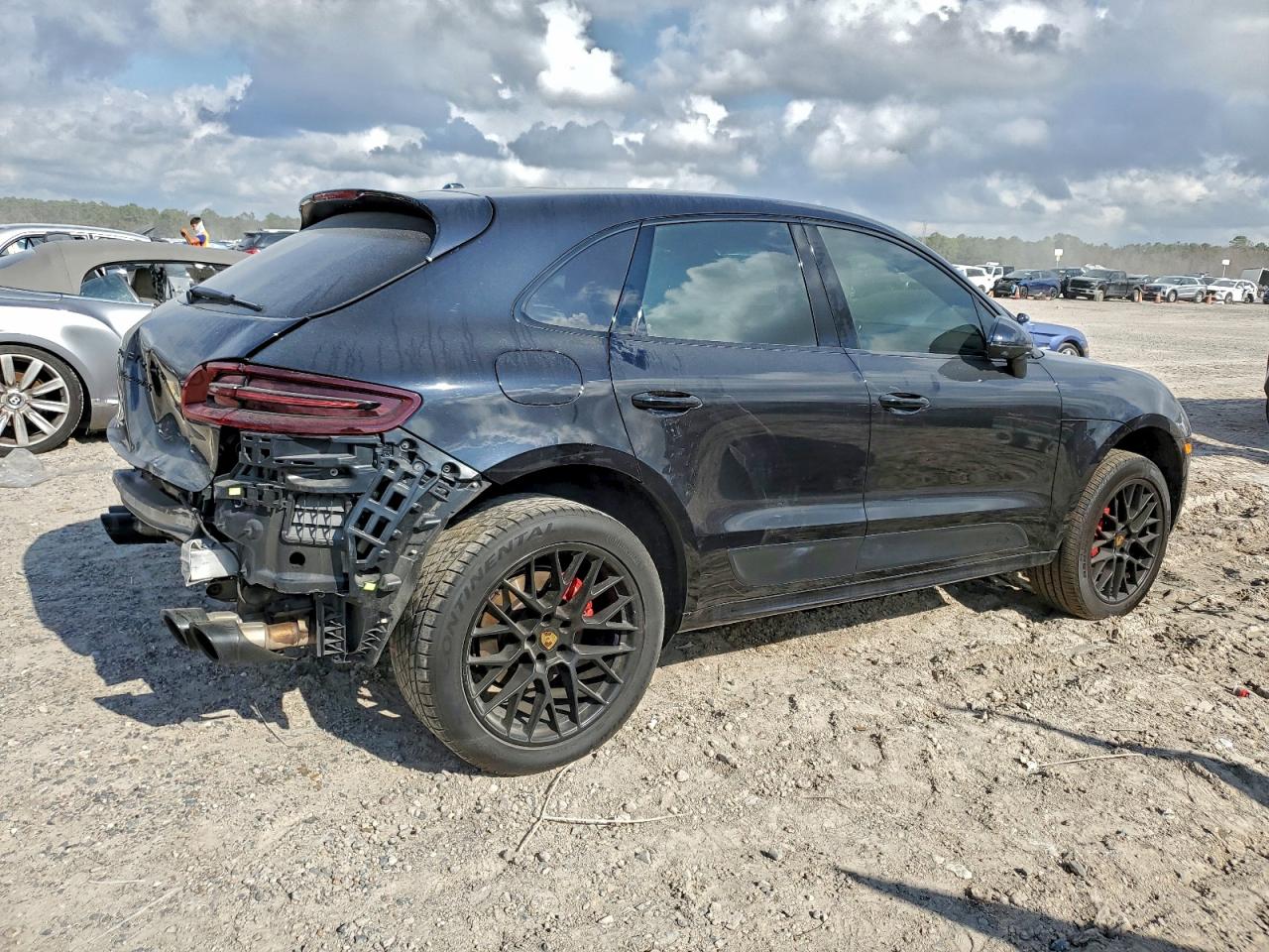 2018 PORSCHE MACAN GTS photo 3
