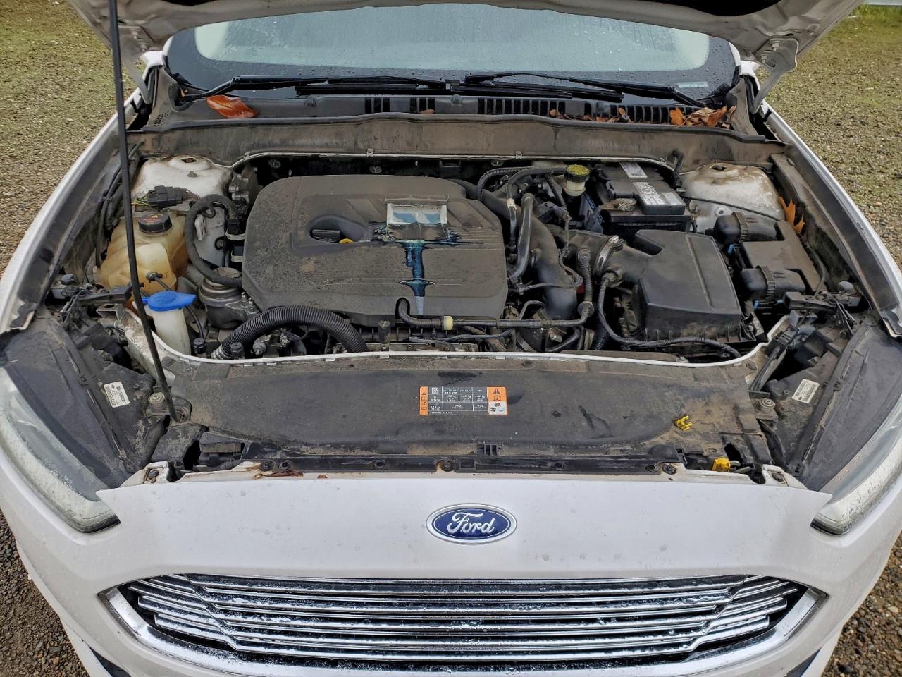 2015 FORD FUSION SE photo 11