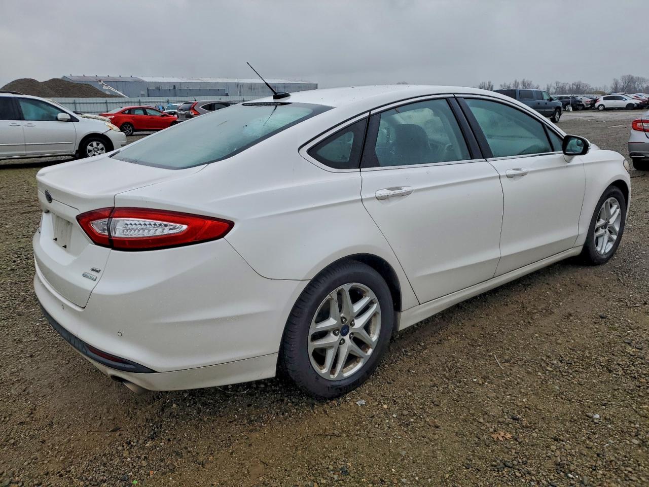 2015 FORD FUSION SE photo 3
