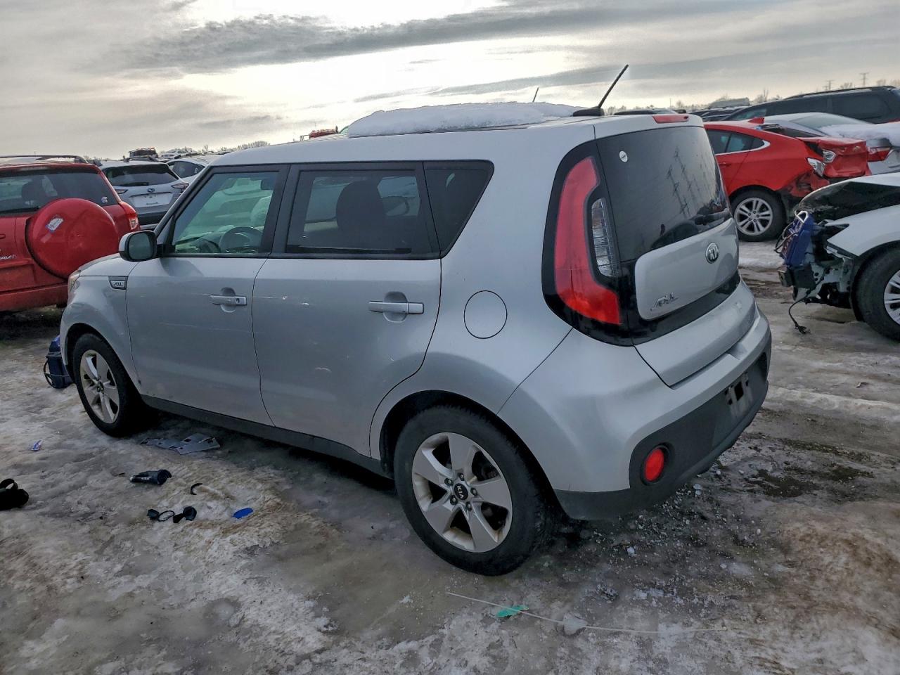 2018 KIA SOUL photo 2